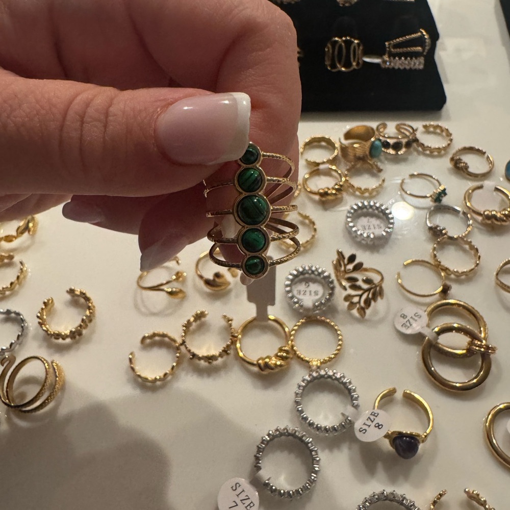 Elegant Gold and Green Ring Set 18 k plated gold
